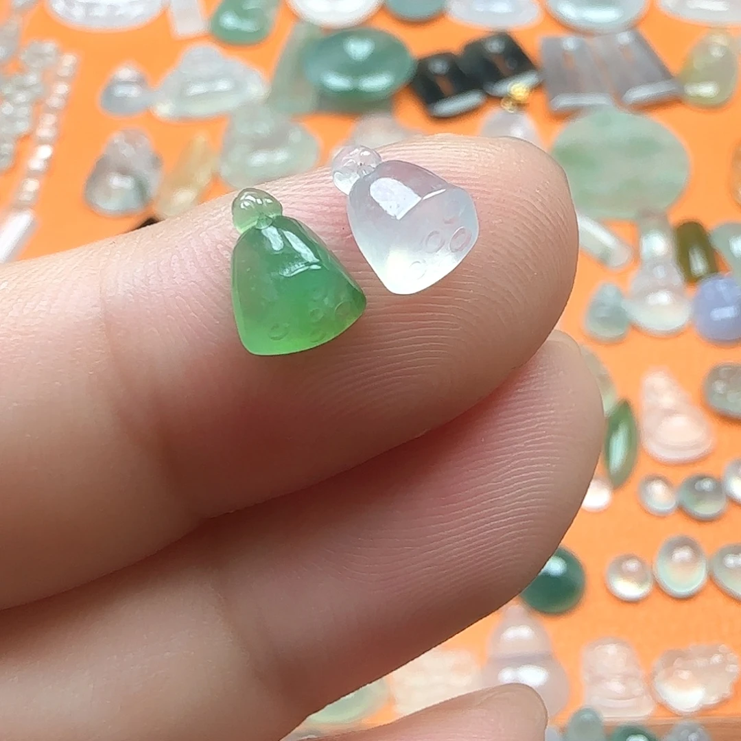 定制翡翠未镶嵌翡翠