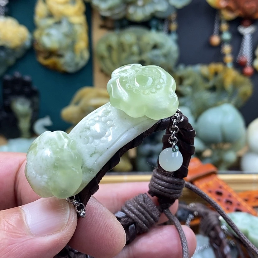 【闪购商品】未镶嵌岫玉手牌