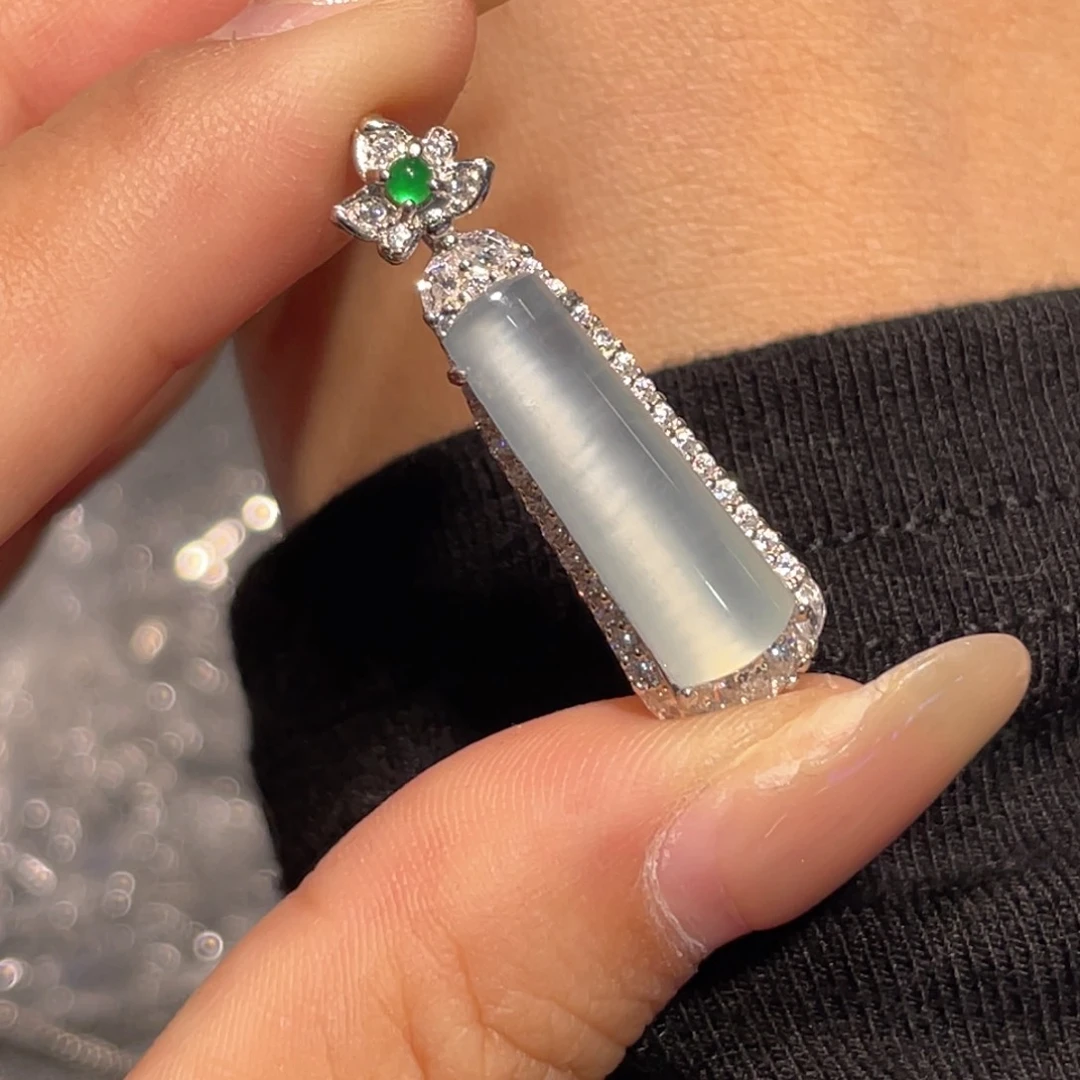 颈饰银S925镶嵌翡翠吊坠