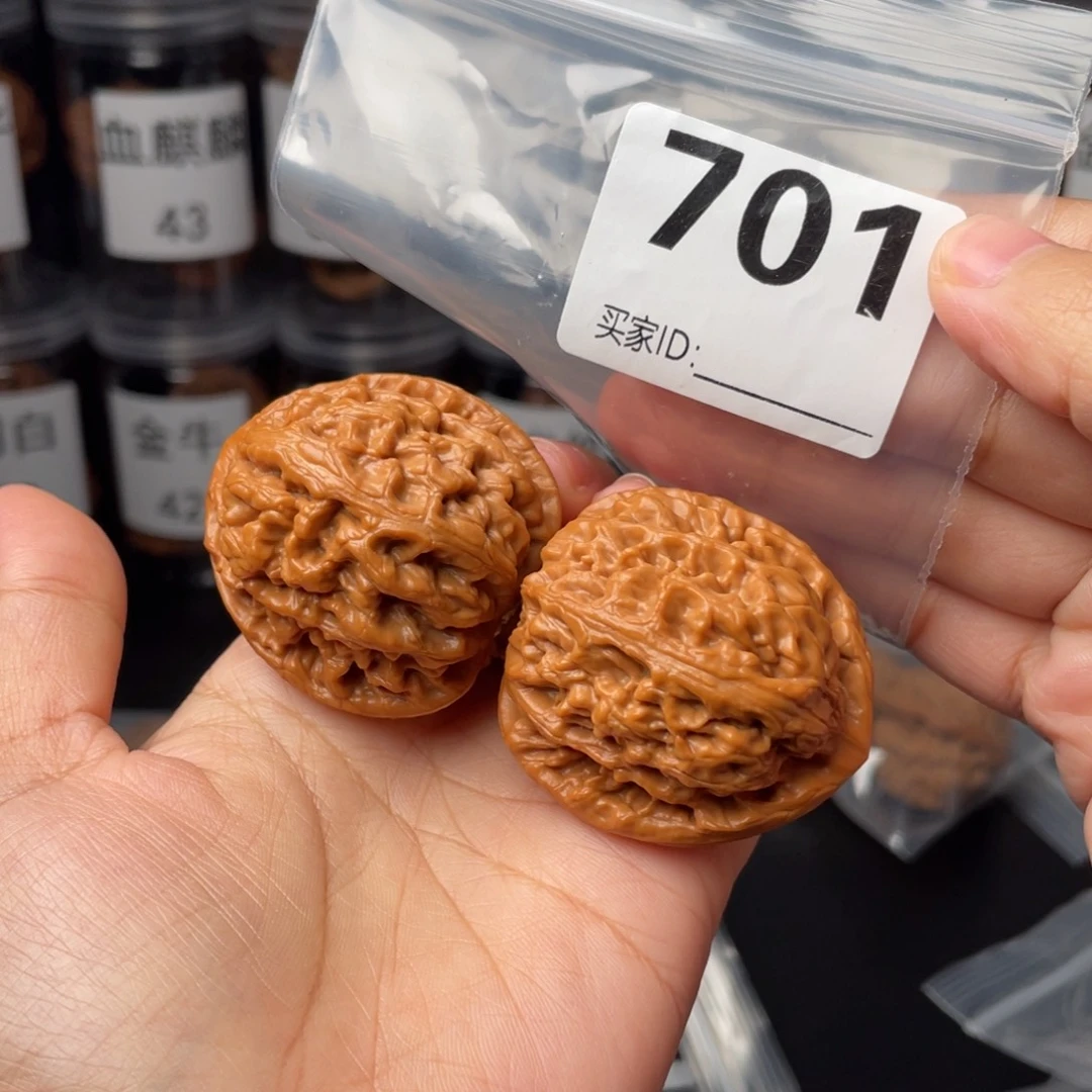 文玩核桃把件44红锦鲤