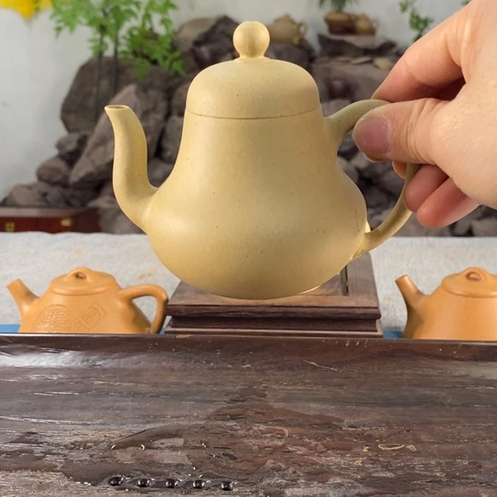 紫砂茶壶本山绿思婷150左右的容量半手