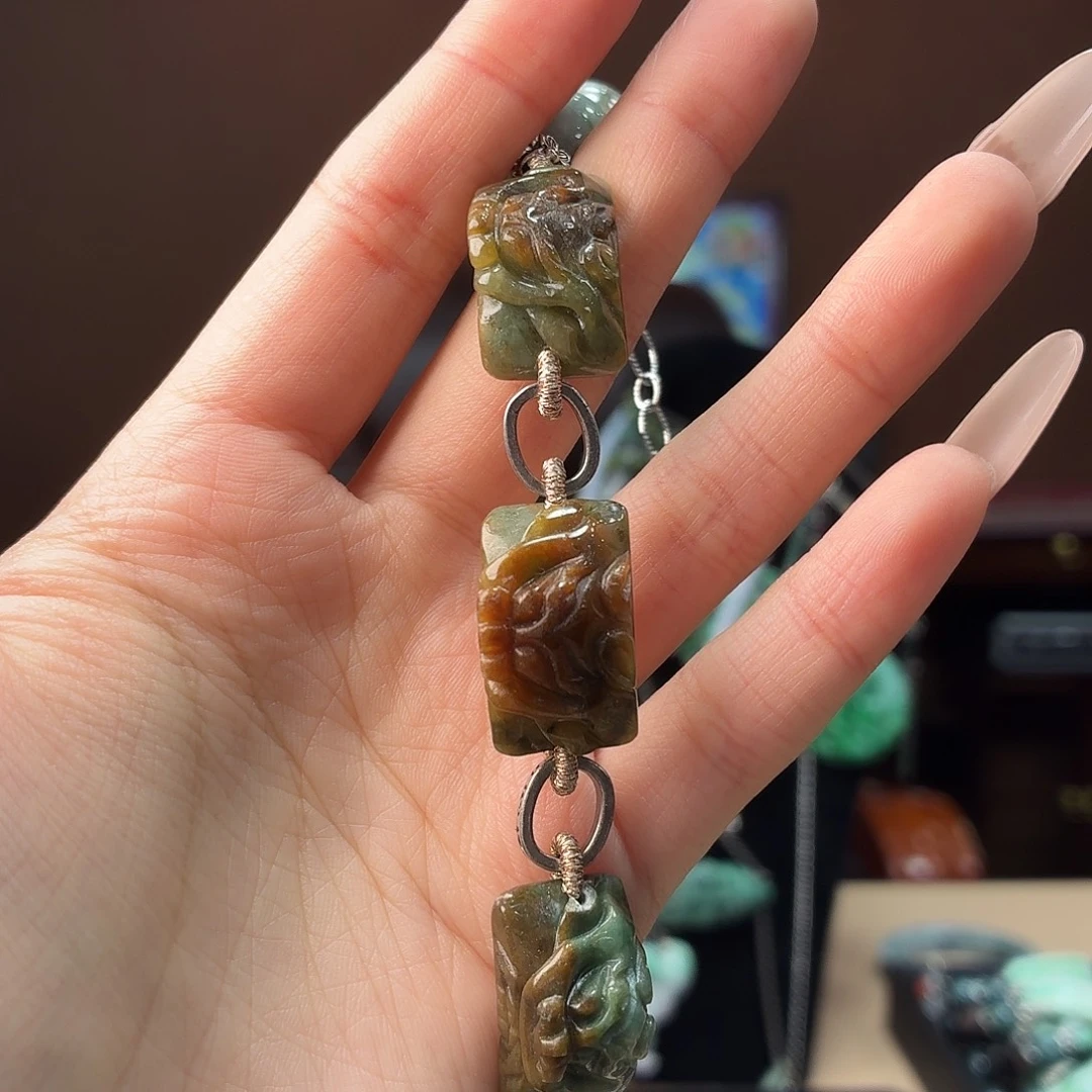 翡翠未镶嵌耳饰手串