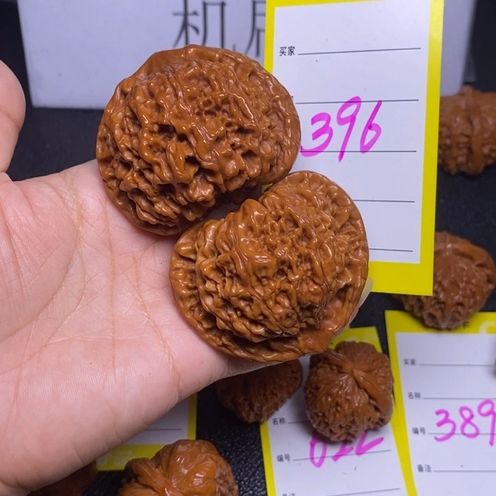 文玩核桃把件396/55官帽