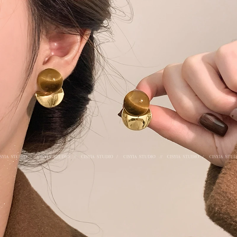 铜合金树脂耳饰 秋冬美拉德虎眼石耳钉女复古气质轻奢圆片耳环392