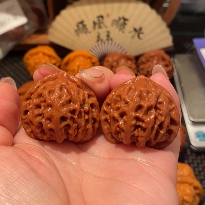 文玩核桃吊坠洛****e宫灯699