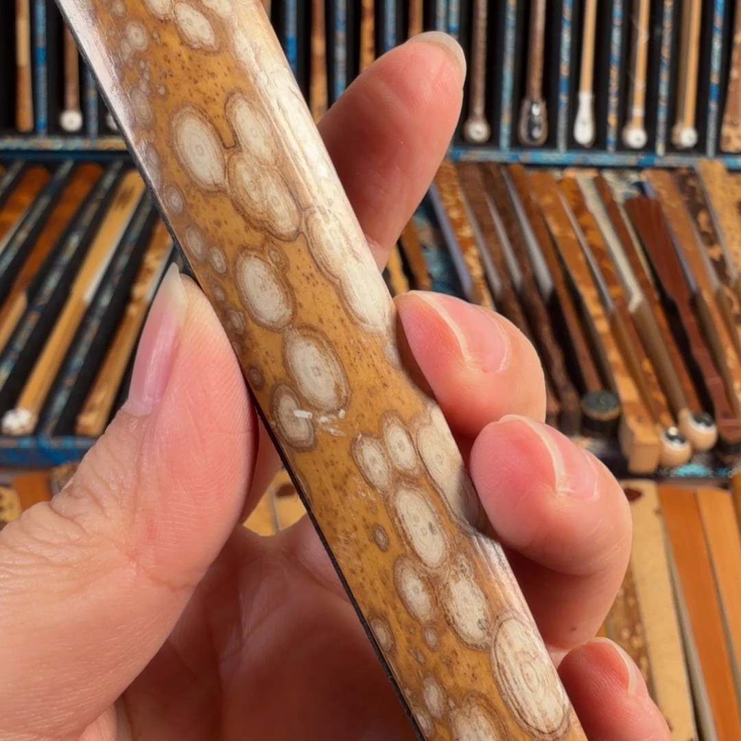 无***语扇子梅鹿折扇一把