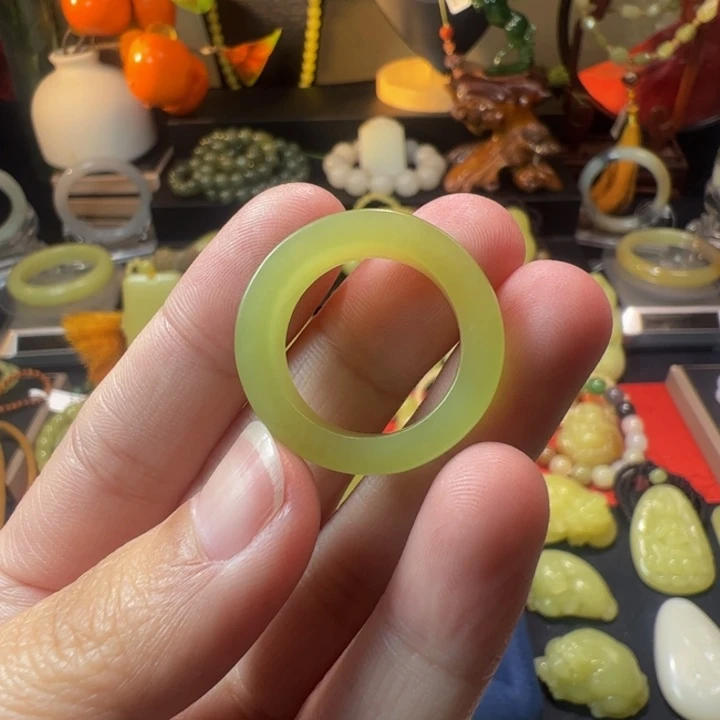 和田玉（黄玉）颈饰未镶嵌圈口18