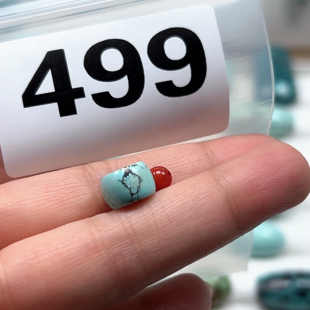 南红玛瑙颈饰未镶嵌向***?