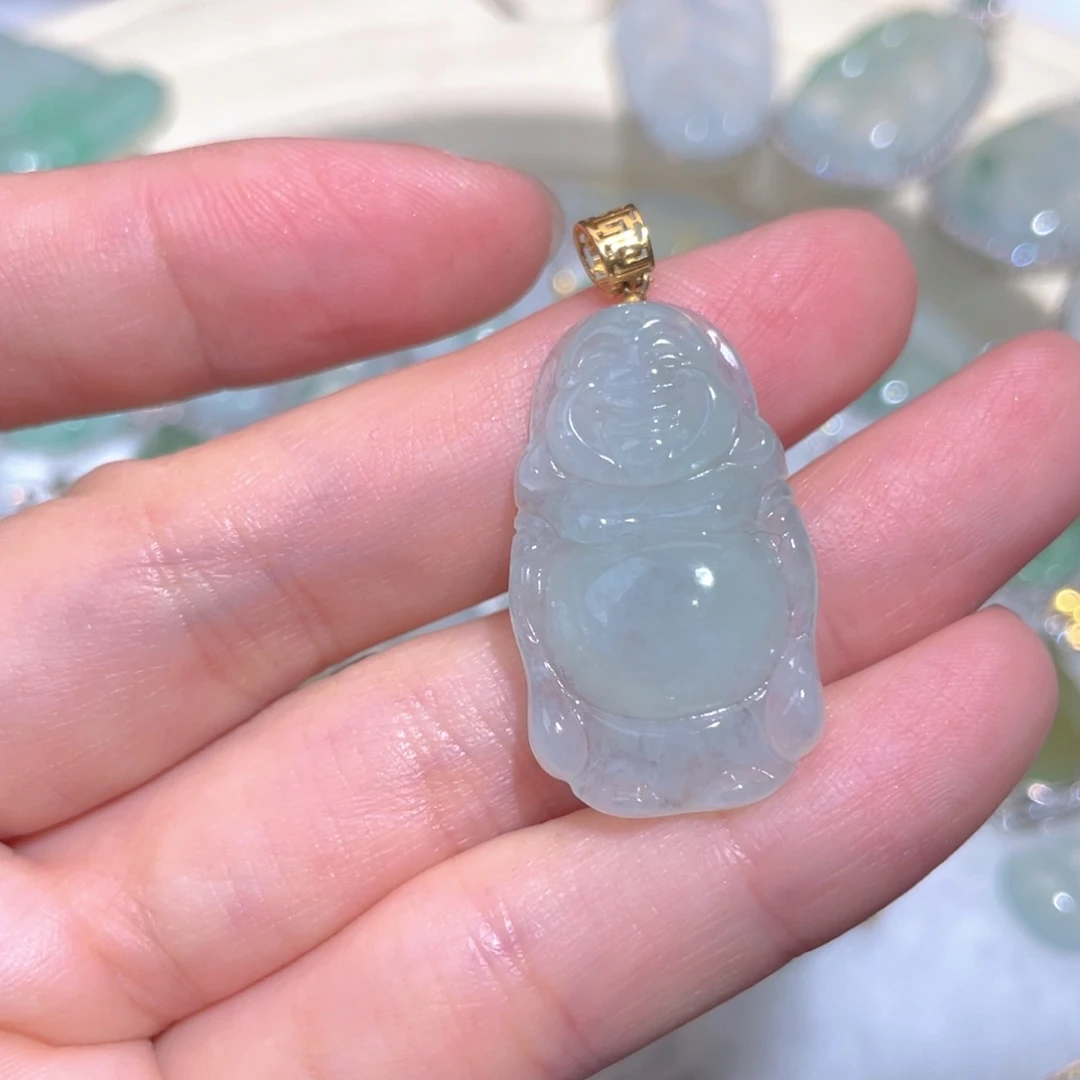 翡翠颈饰18K金镶嵌翡翠