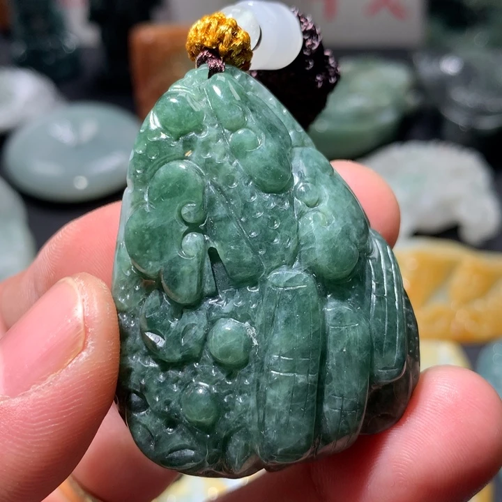 翡翠未镶嵌颈饰保真天然a货翡翠