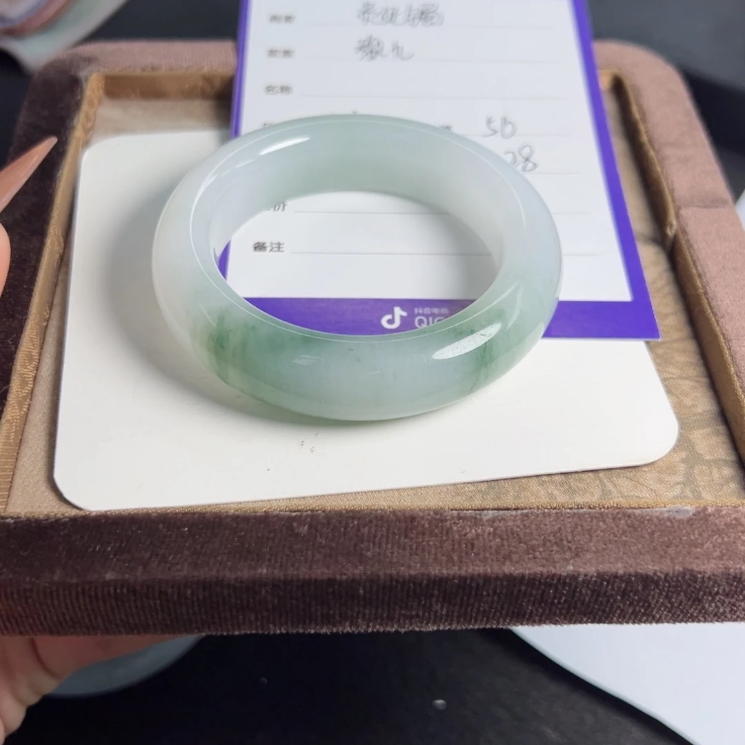 石英质玉手镯未镶嵌黎*.