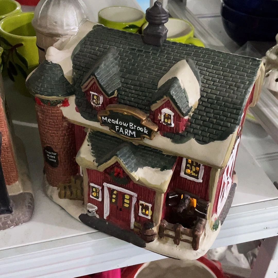 摆件高**发福利。   微瑕。