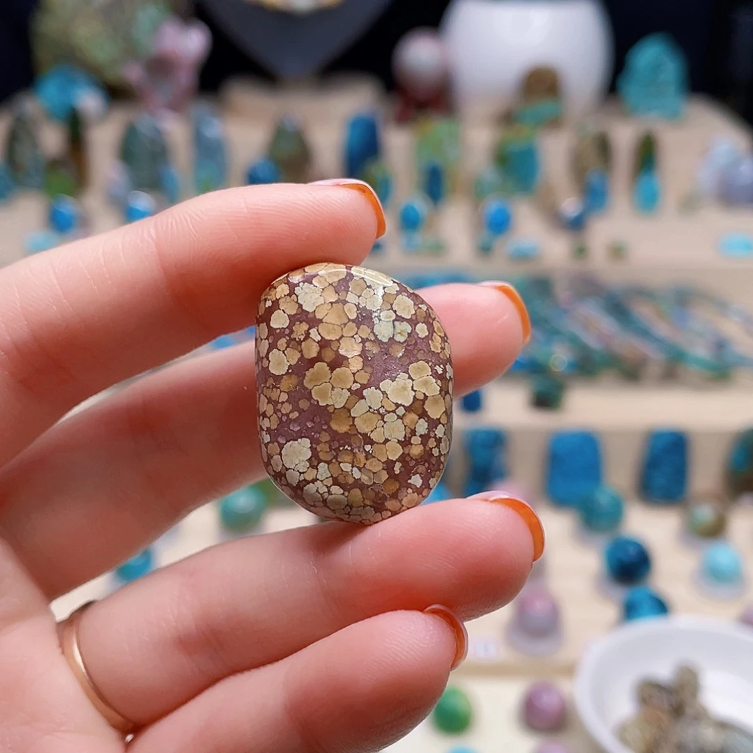 绿松石未镶嵌颈饰