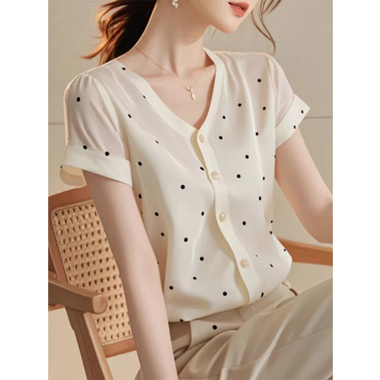 韩系chic时尚洋气绝美白色波点V领短袖衬衫女夏季款别致正肩上衣