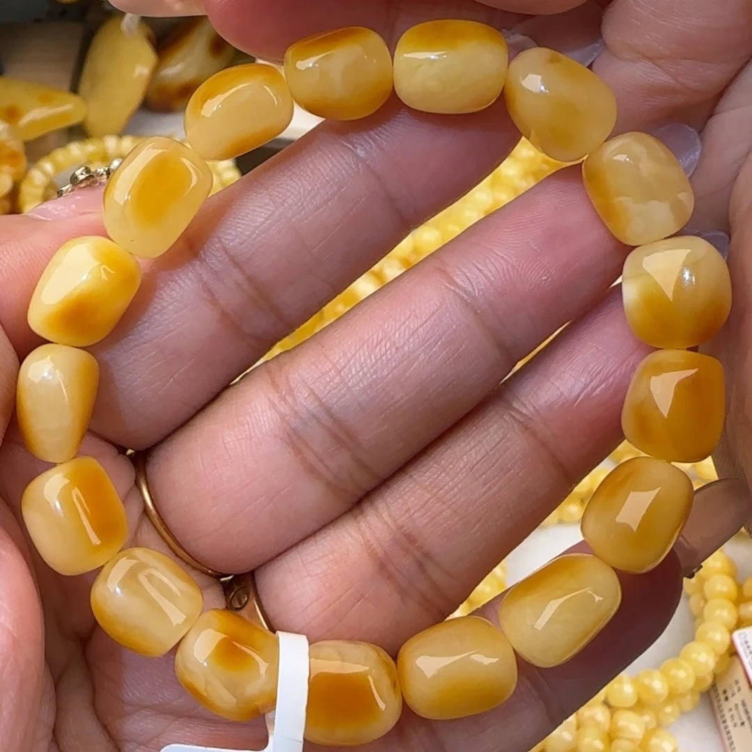 蜜蜡未镶嵌手链鸡油黄随型手串