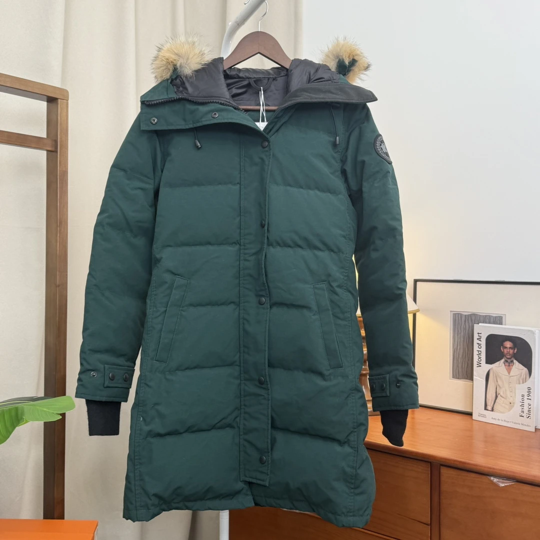 95新 CANADA GOOSE 青奢荟/S码/加拿大鹅长款黑标羽绒服////91303