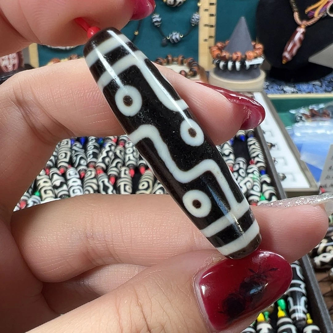 越***好玛瑙/玉髓未镶嵌珠宝半成品聚缘折线九眼