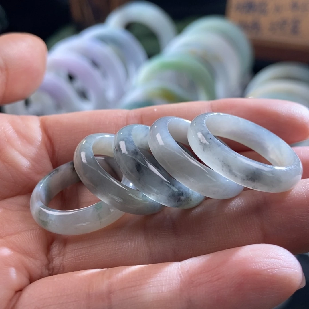 翡翠戒指未镶嵌多样性发一