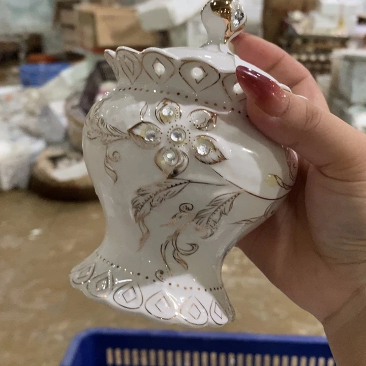 陶瓷…………一个，11111111111111.微瑕