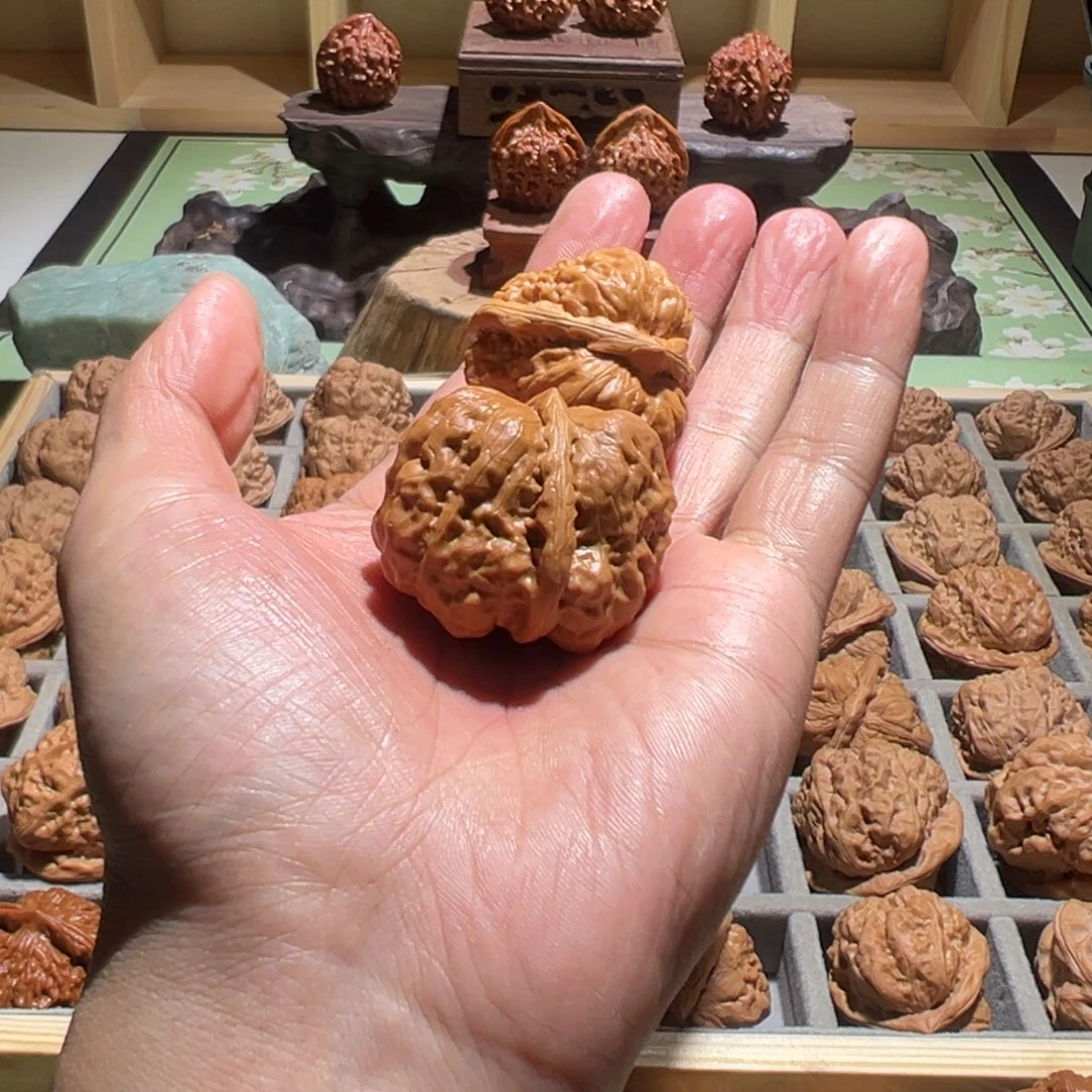 景***屿菩提籽类文玩核桃蛤蟆头