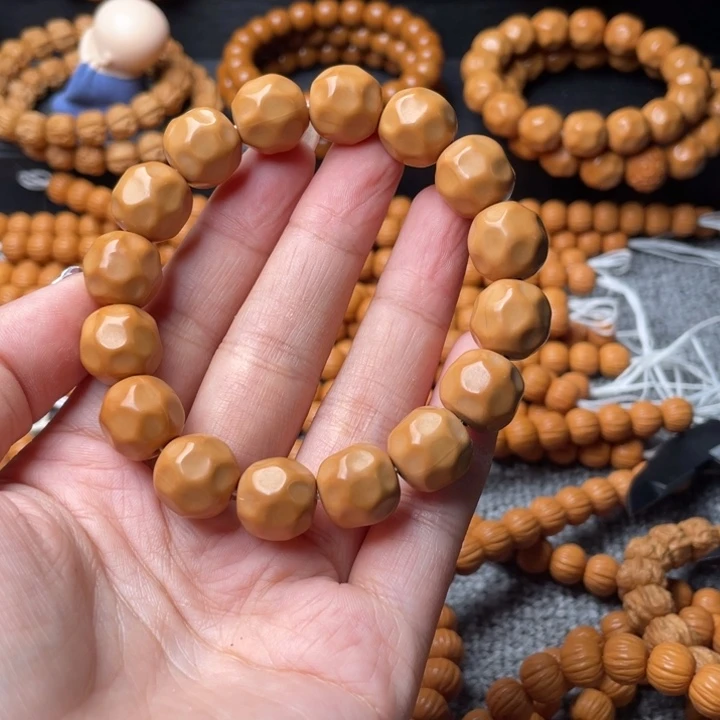 猴头核桃吊坠凉****主11111，11111111