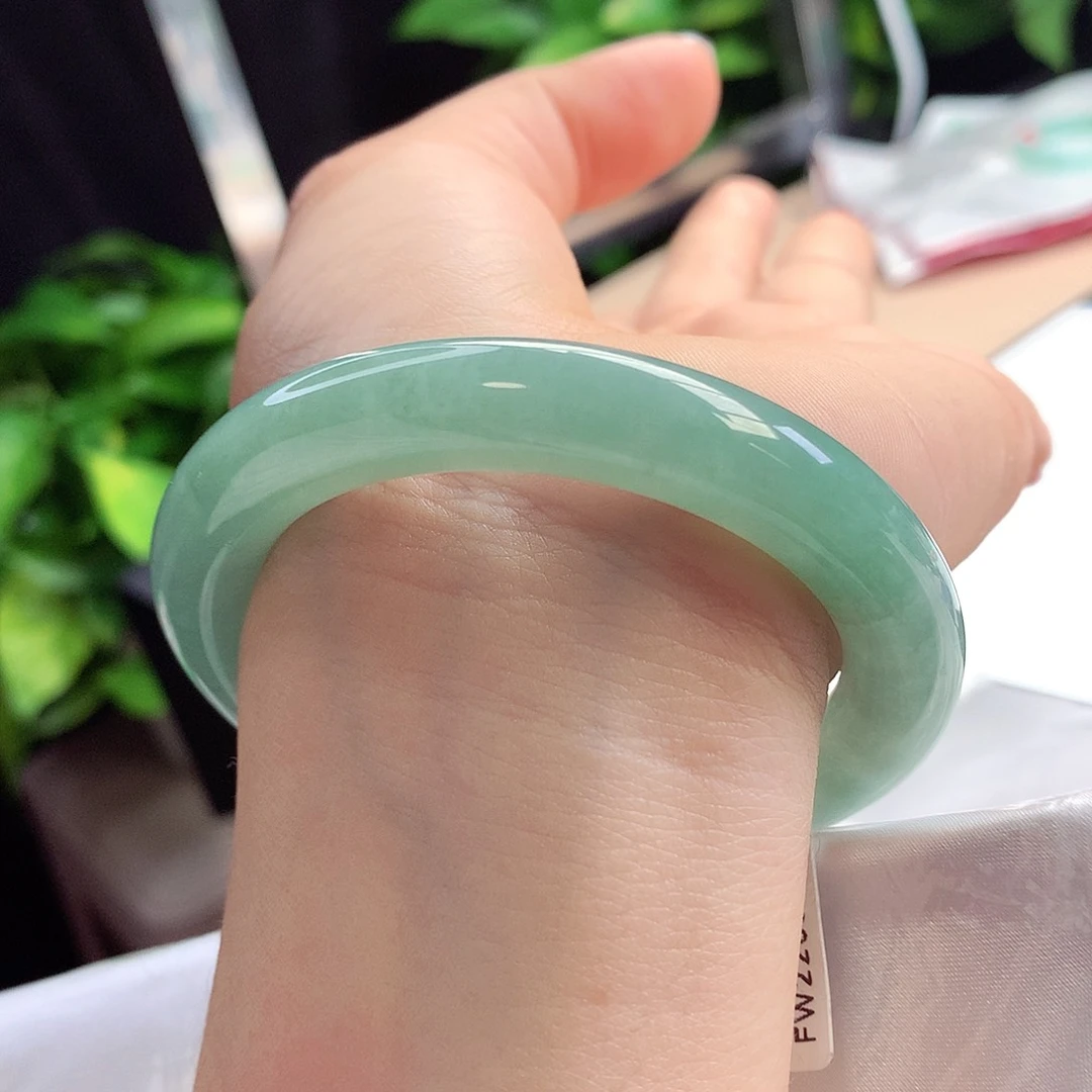 未镶嵌手镯翡翠5554圈口有种有色冰湖绿5号