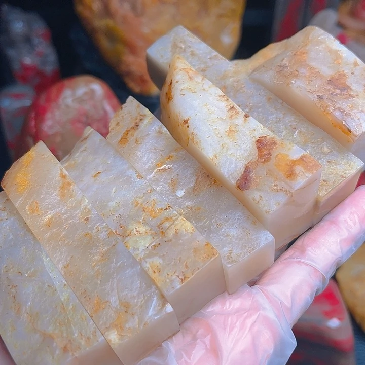 昌化石知**一昌化田黄精品印章