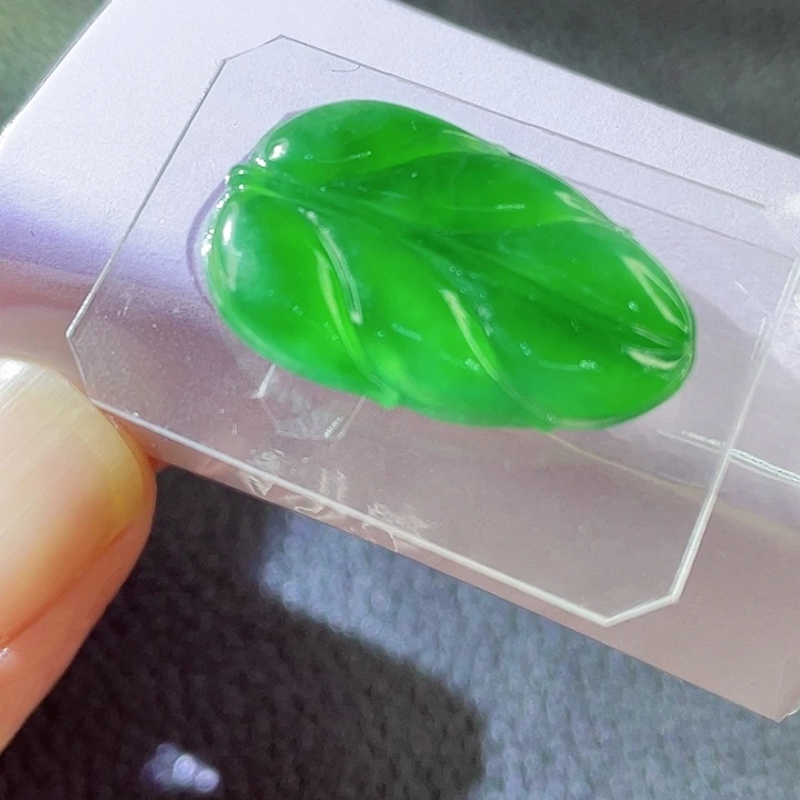 未镶嵌定制翡翠翡翠