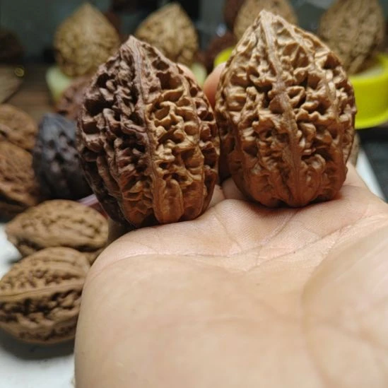 把件文玩核桃七彩玲珑塔