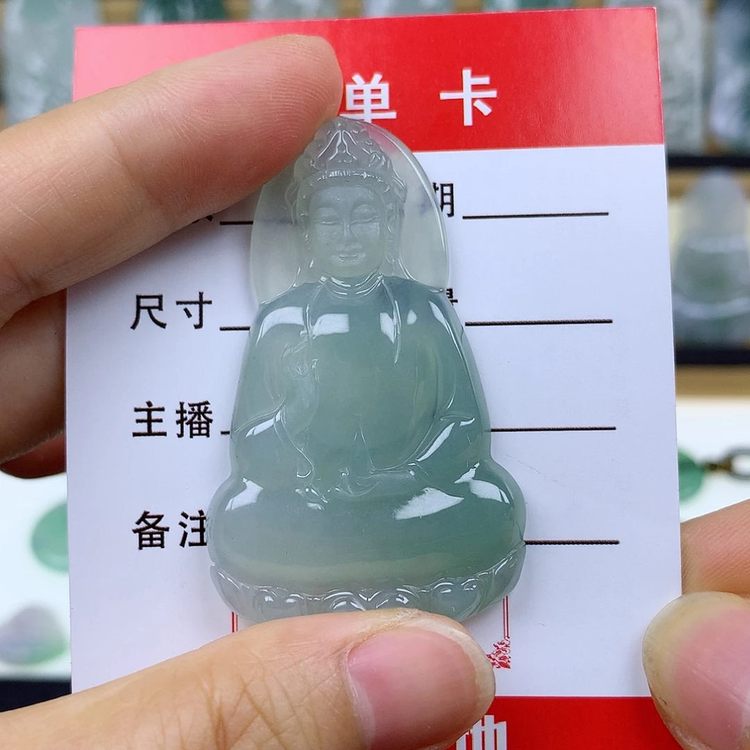 翡翠未镶嵌颈饰素衣
