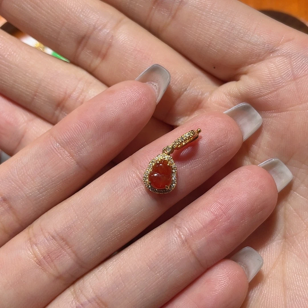吊坠(不含链)18K金镶嵌翡翠