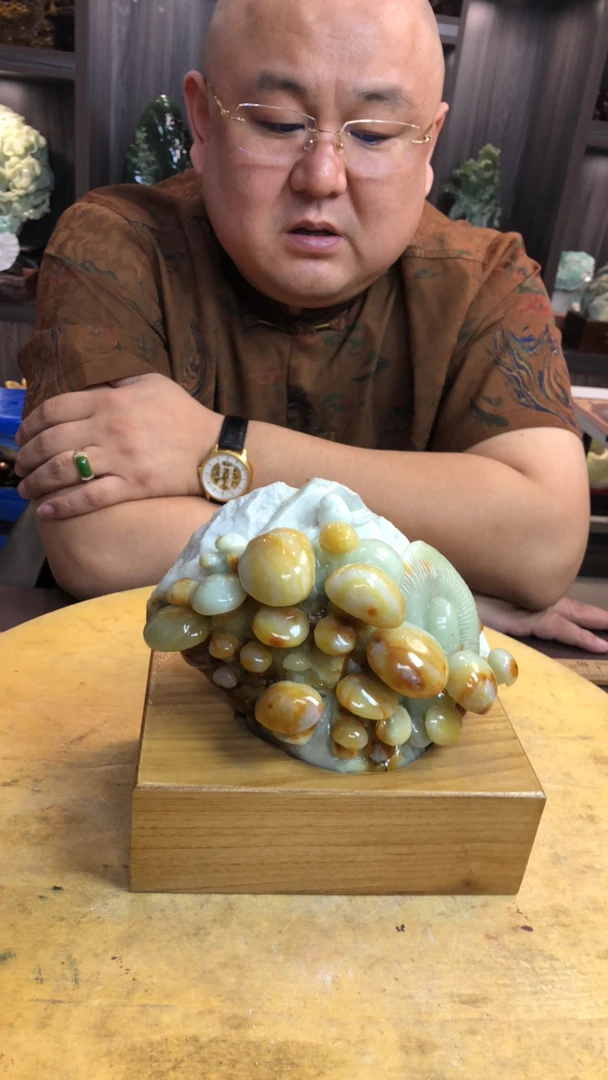 蛇纹石玉（覆膜）摆件原创作品。