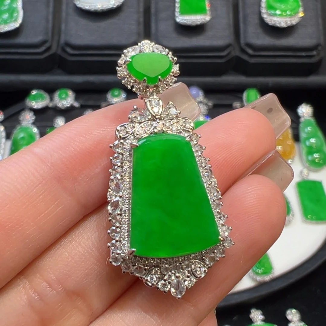 翡翠吊坠(不含链)18K金镶嵌收到货48小时鉴赏期