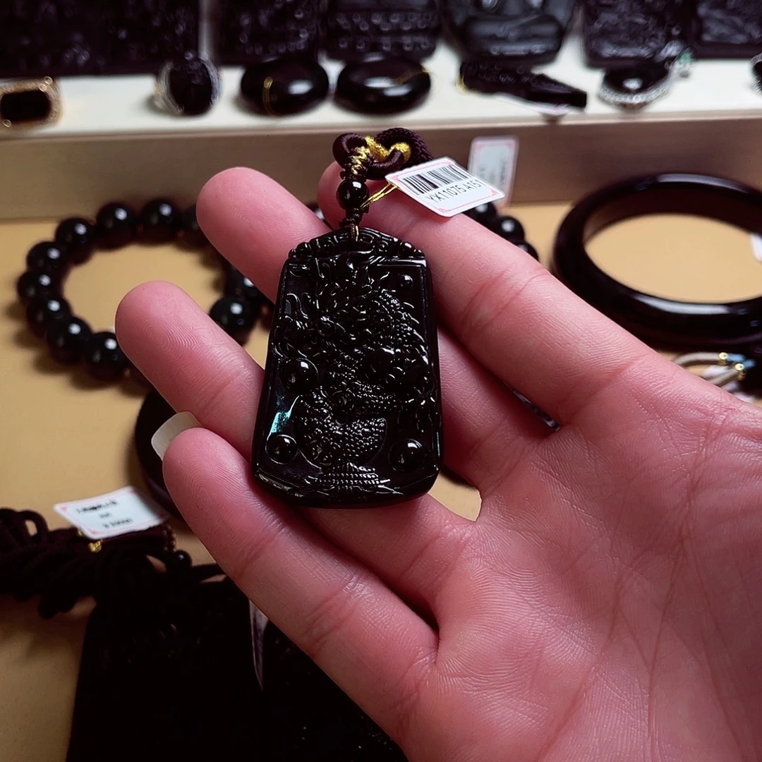 用***4天然缅料a货 龙牌挂件a151