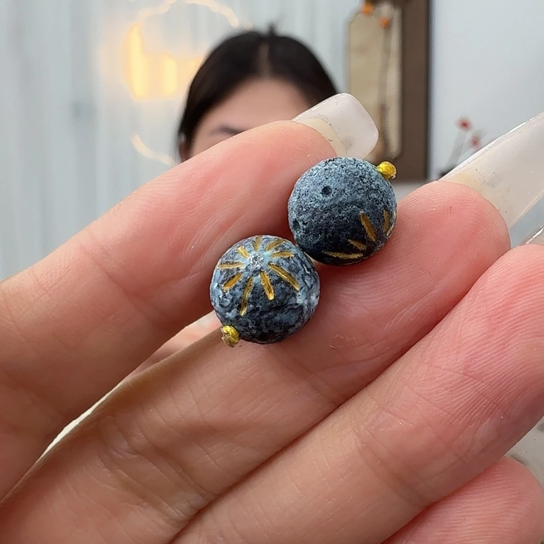 绿松石未镶嵌挂件