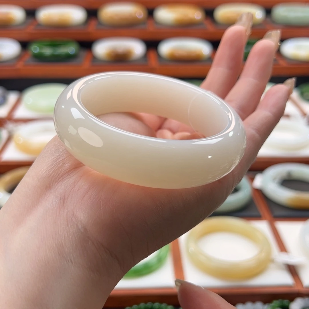 和田玉（白玉）手镯未镶嵌