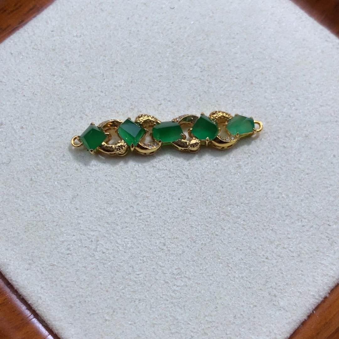 翡翠18K金镶嵌毛衣链绿随行