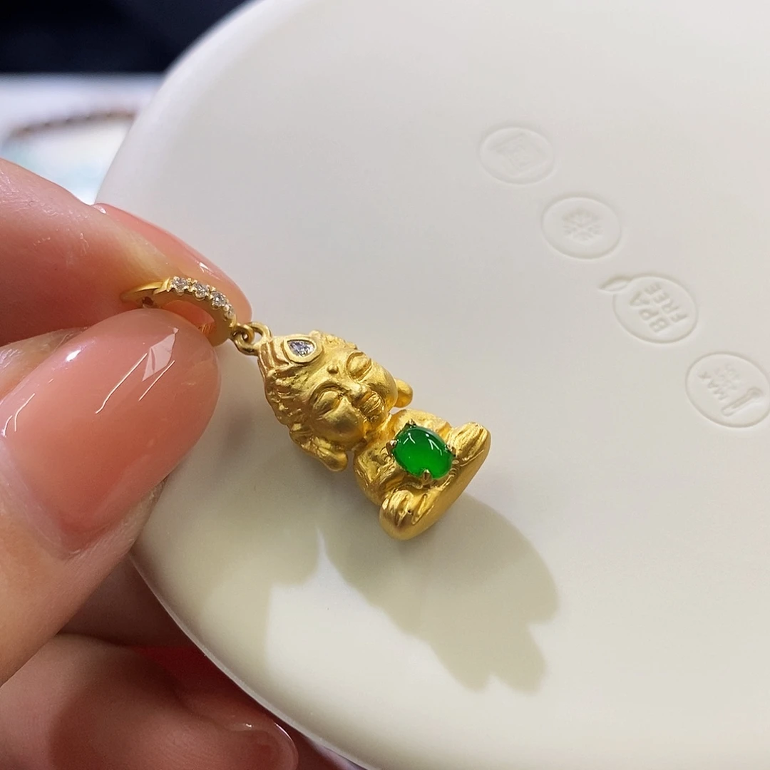 翡翠未镶嵌颈饰特价