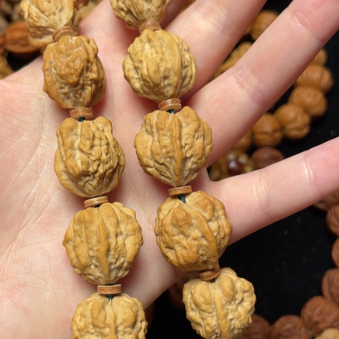 用***8吊坠文玩核桃蛤蟆