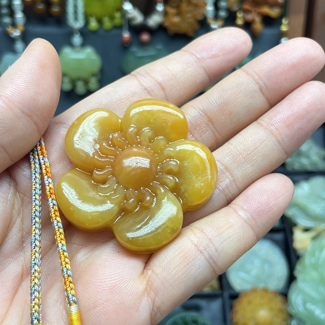 未镶嵌蛇纹石玉颈饰