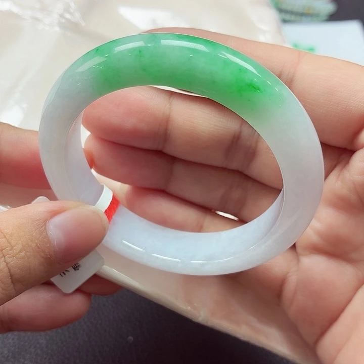 翡翠未镶嵌手镯天然缅甸A货翡翠