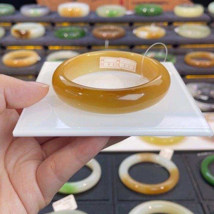 和田玉未镶嵌手镯糖白手镯55