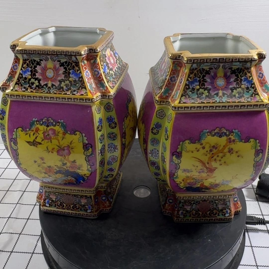 波***瓶粉彩花卉纹陶瓷瓶