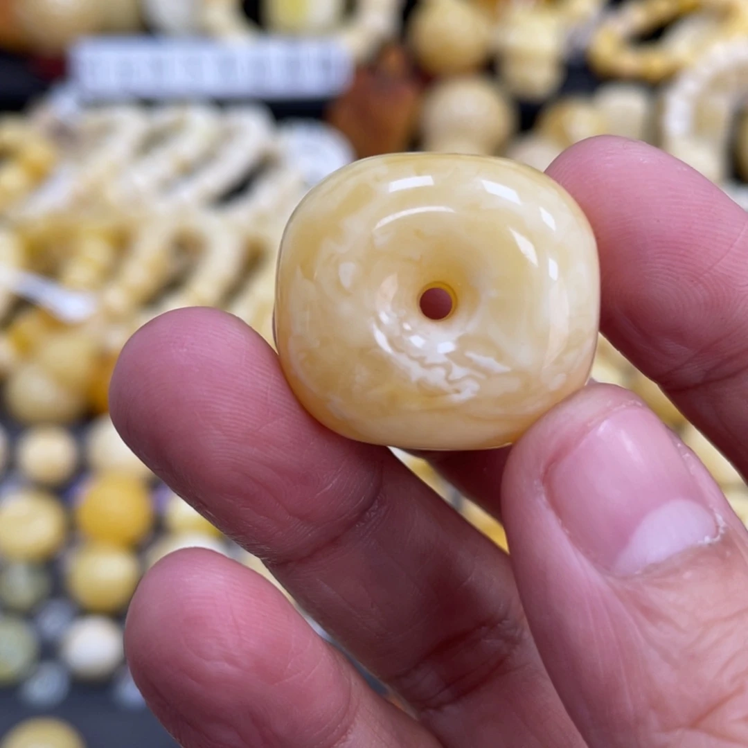 琥珀珠宝奇石未镶嵌马****们25*22.6*14mm