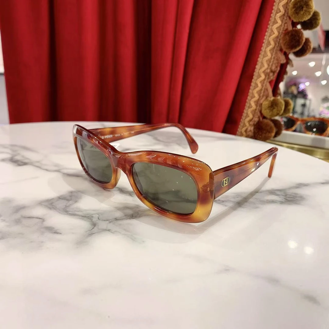 95新 FENDI/芬迪 GGS芬迪墨镜/82880567