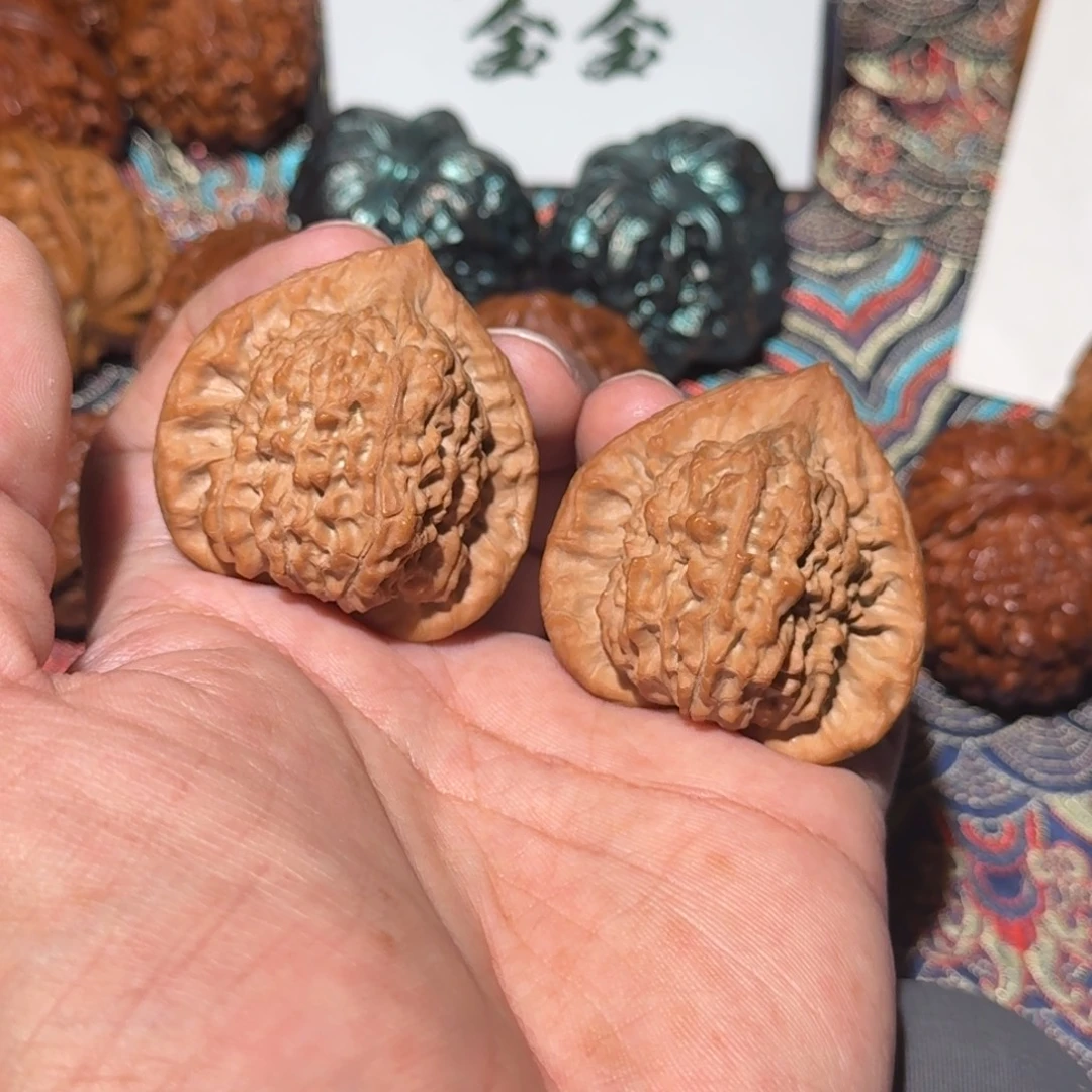 把件文玩核桃1975朱雀，尺寸41 35 41