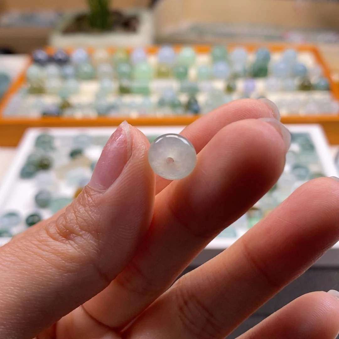 翡翠散珠天然翡翠冰鼓珠9.1×4.8