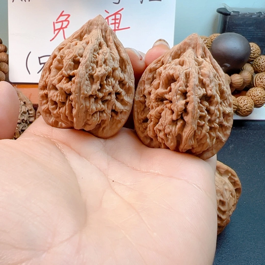 杭***师把件文玩核桃天下第一鸡心有磕碰