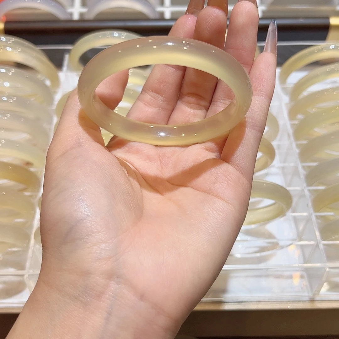 玛瑙/玉髓未镶嵌手镯