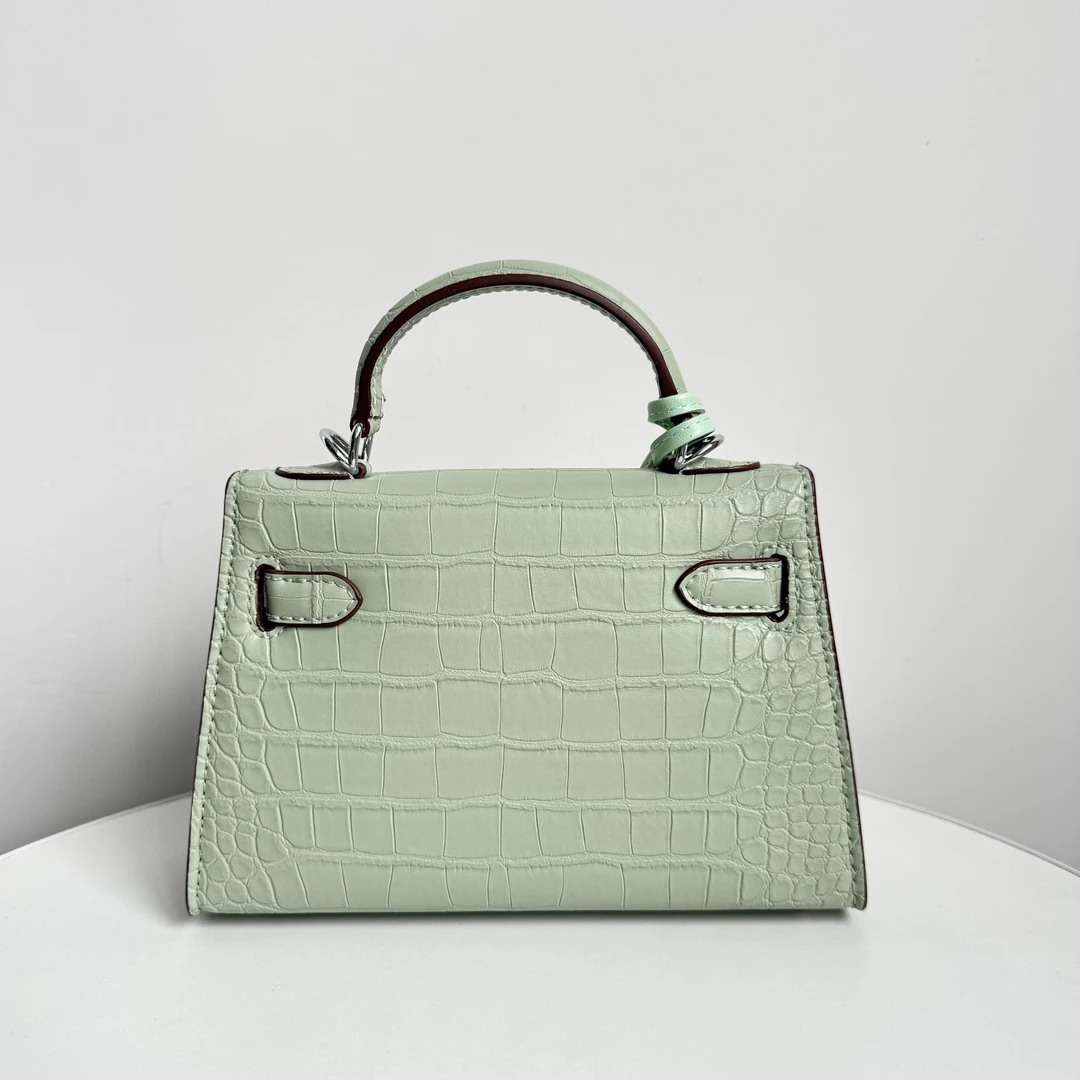 春日必备限定薄荷绿手提斜挎包